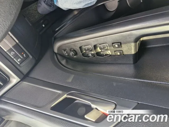 KG_Mobility_Ssangyong Rexton 2024 thumb 6