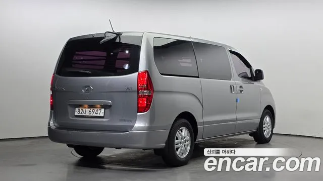 Hyundai Staria 2018 thumb 2