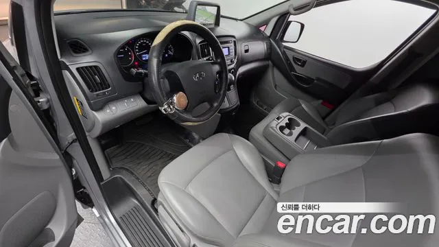 Hyundai Staria 2018 thumb 7