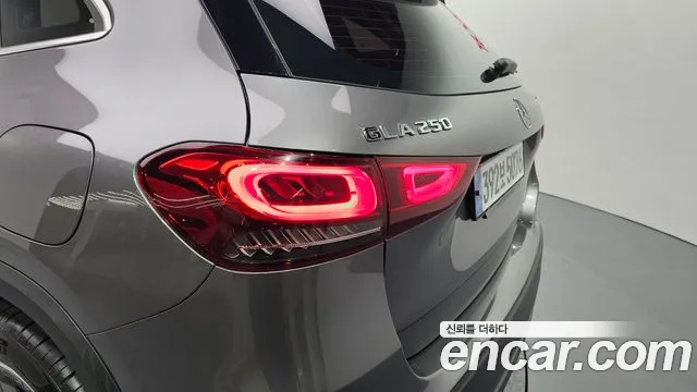 Mercedes-Benz A-Класс 2023 thumb 12