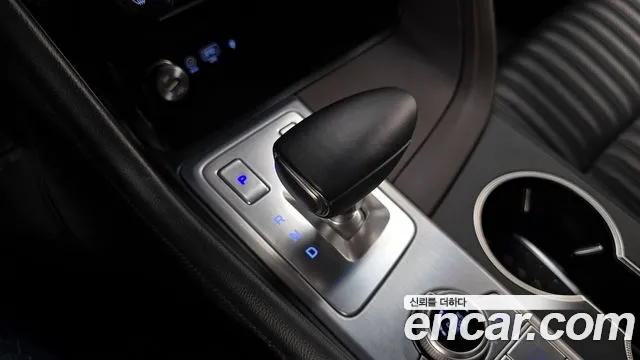 Genesis G70 2020 thumb 2