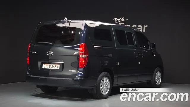 Hyundai Staria 2021 thumb 2