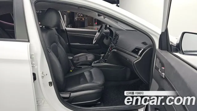 Hyundai AD 2017 thumb 3
