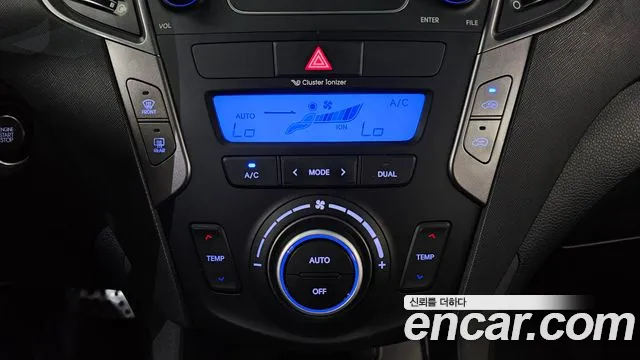 Hyundai Санта Фе 2014 thumb 11