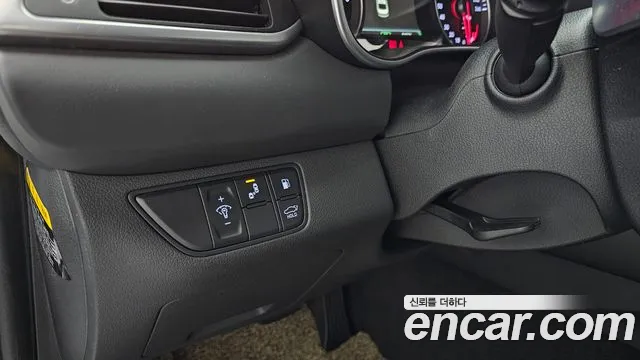 Genesis G70 2019 thumb 11