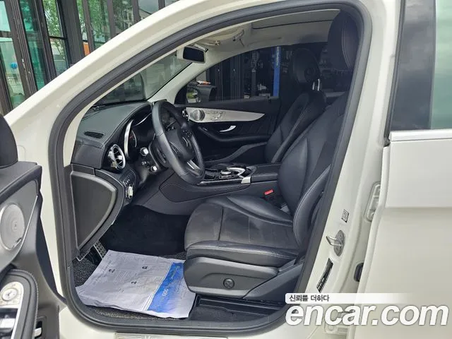 Mercedes-Benz GLC 2019 thumb 8
