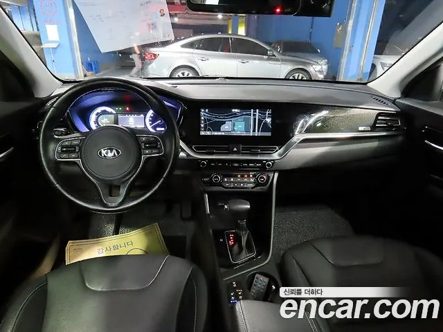 Kia Niro 2021 thumb 5