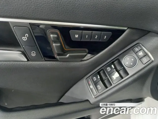 Mercedes-Benz C-Class 2013 thumb 2