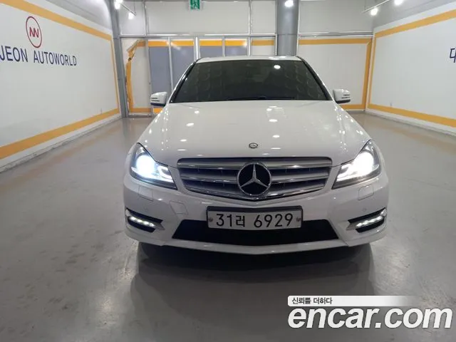 Mercedes-Benz C-Class 2013 thumb 4