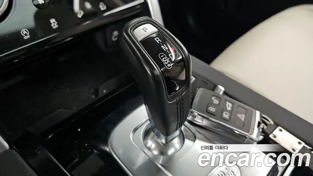 Land Rover Discovery Sport 2021 thumb 2