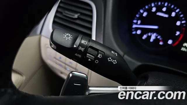 Genesis G80 2016 thumb 8