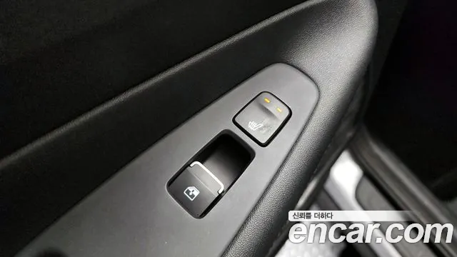 Hyundai Santa Fe 2022 thumb 4