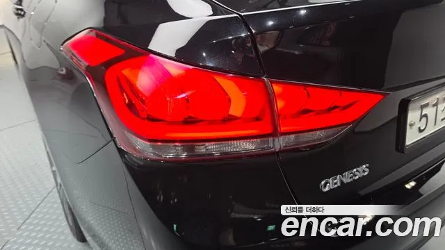 Hyundai Genesis 2014 thumb 11