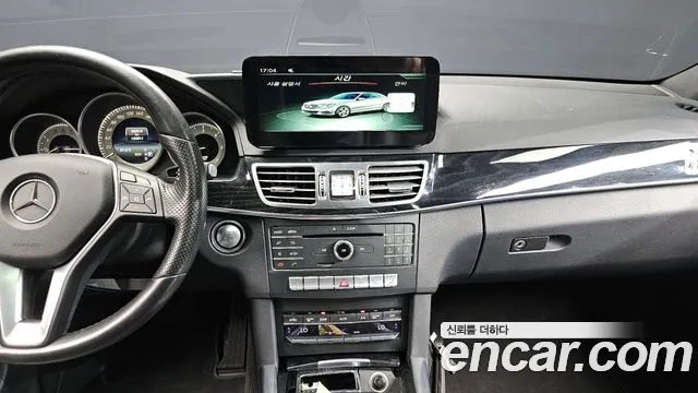 Mercedes-Benz E-Class 2016 thumb 5