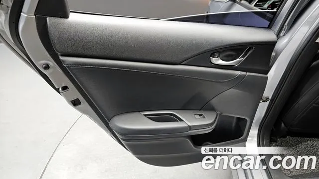 Honda Civic 2017 thumb 10