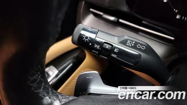 Kia Carnival 2021 thumb 11