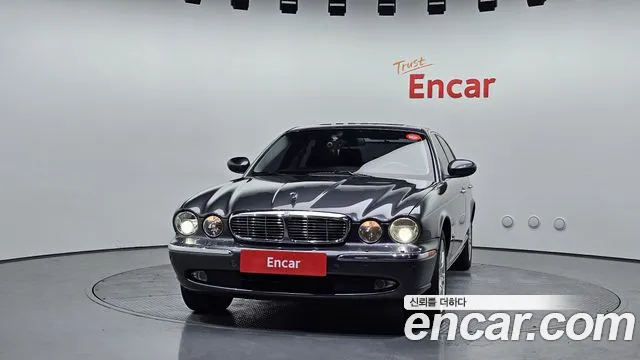 Jaguar XJ-8 2006 thumb 4