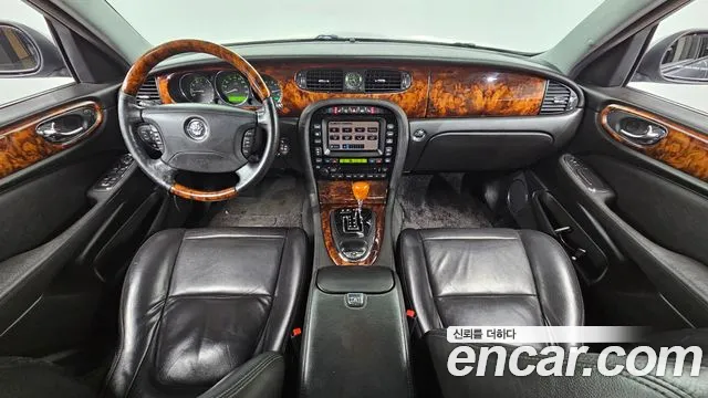 Jaguar XJ-8 2006 thumb 6