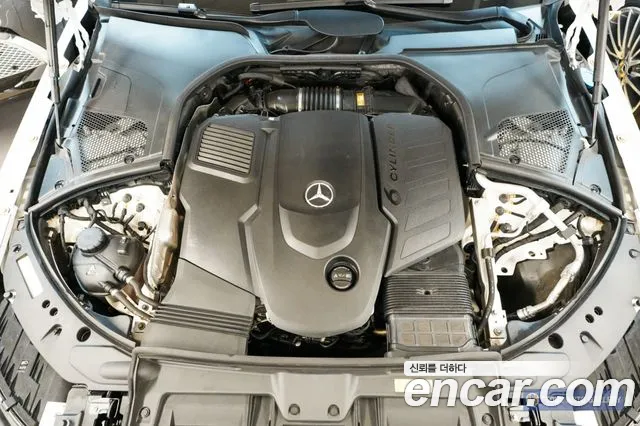 Mercedes-Benz S-Class 2021 thumb 4