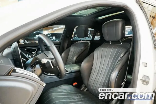 Mercedes-Benz S-Class 2021 thumb 9