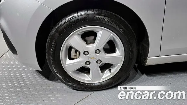 Chevrolet Spark 2017 thumb 9