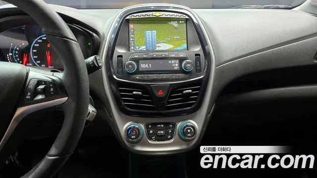 Chevrolet Spark 2017 thumb 8