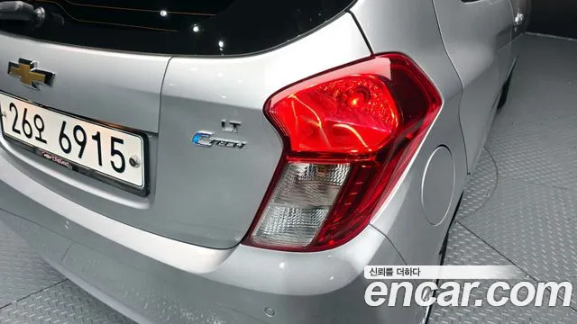 Chevrolet Spark 2017 thumb 10