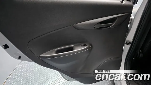 Chevrolet Spark 2017 thumb 5