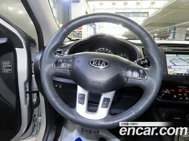 Kia Sportage 2011 thumb 8