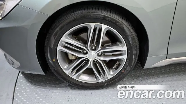 Hyundai Grandeur 2017 thumb 4