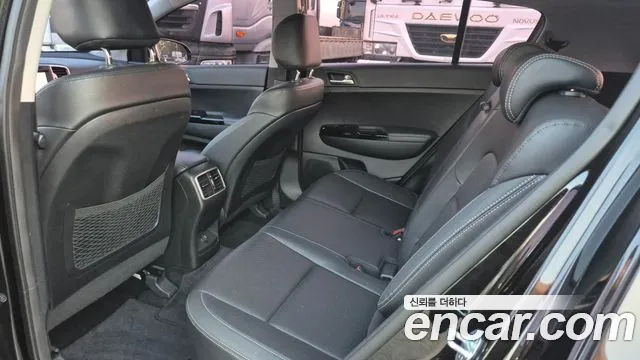 Kia Sportage 2015 thumb 10