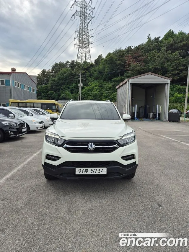 KGM Rexton 2019 thumb 12