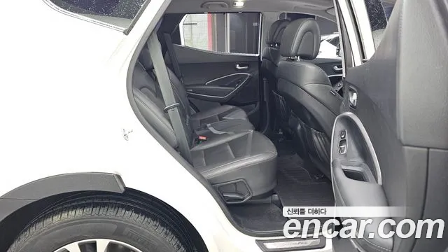 Hyundai Санта Фе 2015 thumb 7