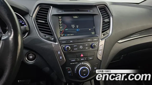 Hyundai Санта Фе 2015 thumb 11