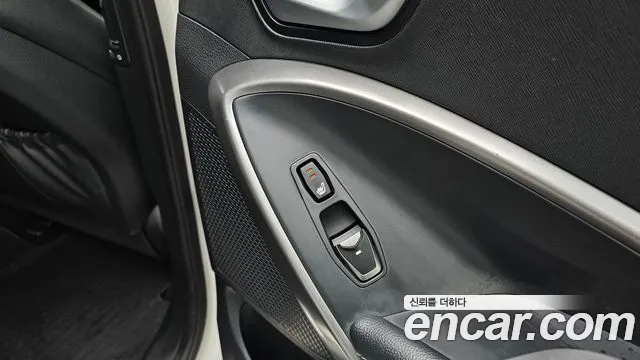 Hyundai Санта Фе 2015 thumb 2