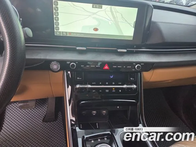 Kia Carnival 2023 thumb 8