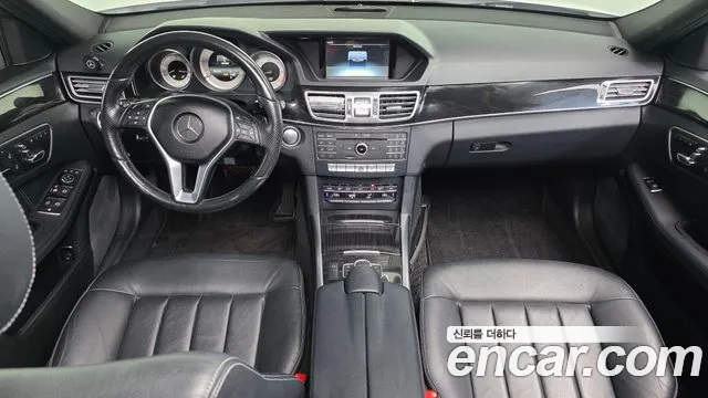 Mercedes-Benz E-Class 2015 thumb 10