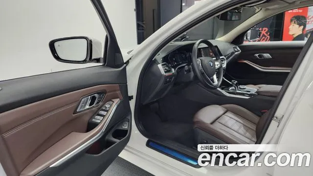 BMW 3 серии 2022 thumb 3