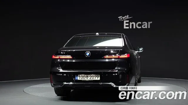 BMW 7 серии 2023 thumb 3