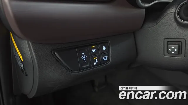 Genesis G70 2019 thumb 10