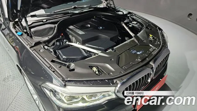 BMW 5 серии 2018 thumb 6