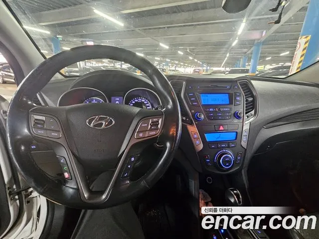 Hyundai Санта Фе 2012 thumb 11
