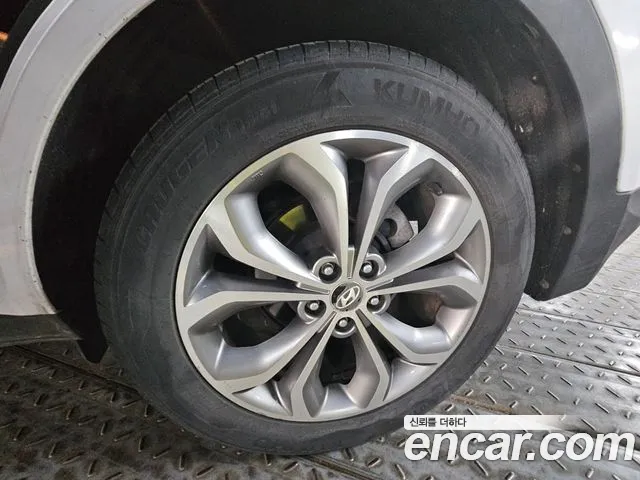 Hyundai Санта Фе 2012 thumb 3