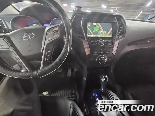 Hyundai Санта Фе 2013 thumb 9