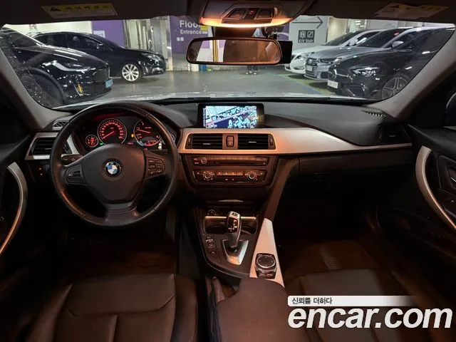 BMW 3 серии 2015 thumb 3