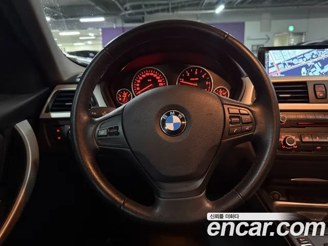 BMW 3 серии 2015 thumb 12