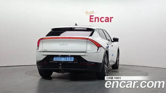 Kia EV6 2022 thumb 11