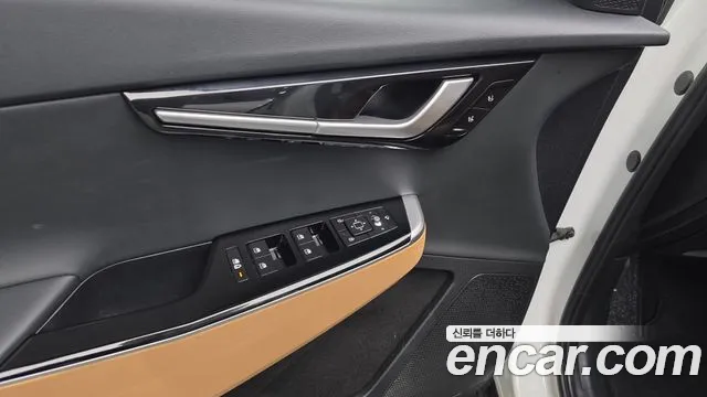 Kia EV6 2022 thumb 2