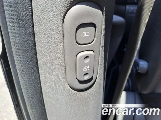 Kia Canival 2014 thumb 7