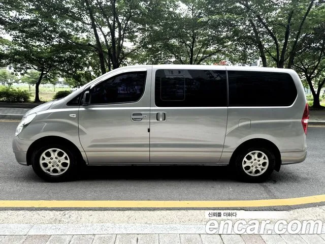 Hyundai Staria 2011 thumb 8